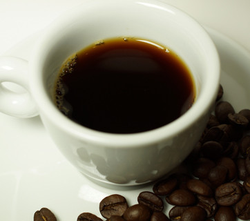 ¿La cafeína reduce la grasa corporal?